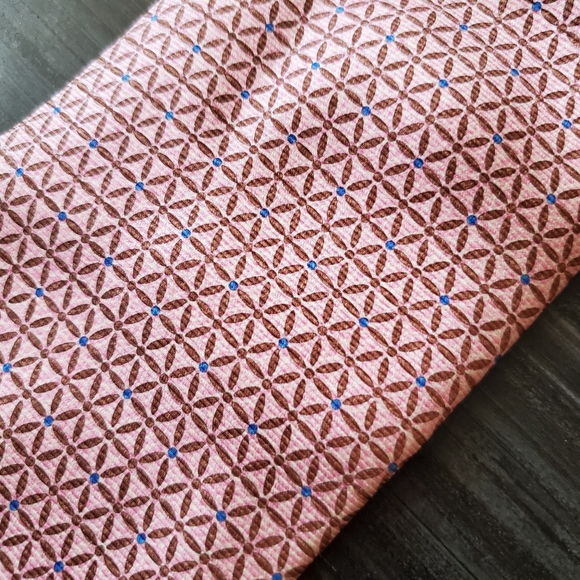 BVLGARI 100% Silk Tie - Picture 6 of 6